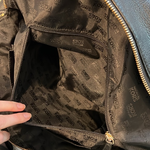 Michael Kors Weekender - Picture 11 of 12